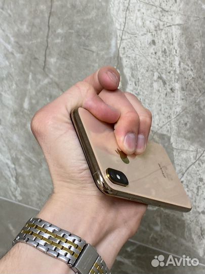 iPhone Xs, 64 ГБ