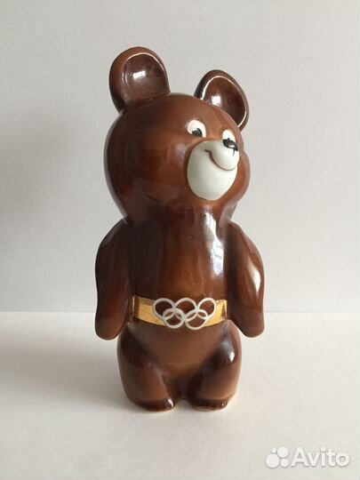 Статуэтка фарфоровая. ''Олимпийский мишка''. СССР