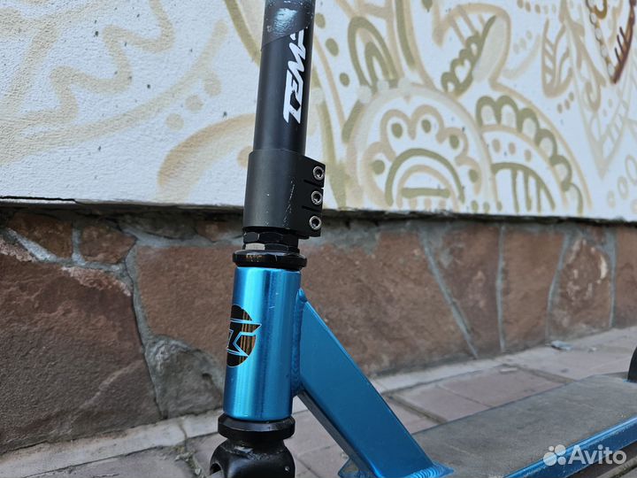 Трюковой самокат Tempish