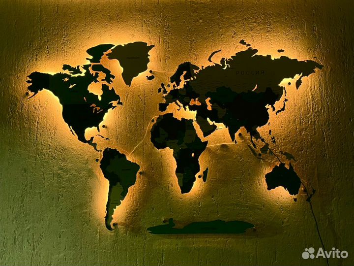 Карта мира из дерева с подсветкой