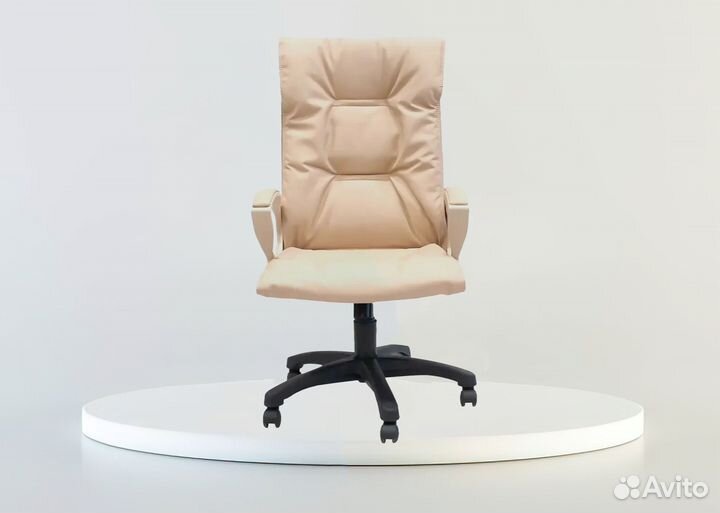 Кресло офисное Фортуна 5/15 бежевое