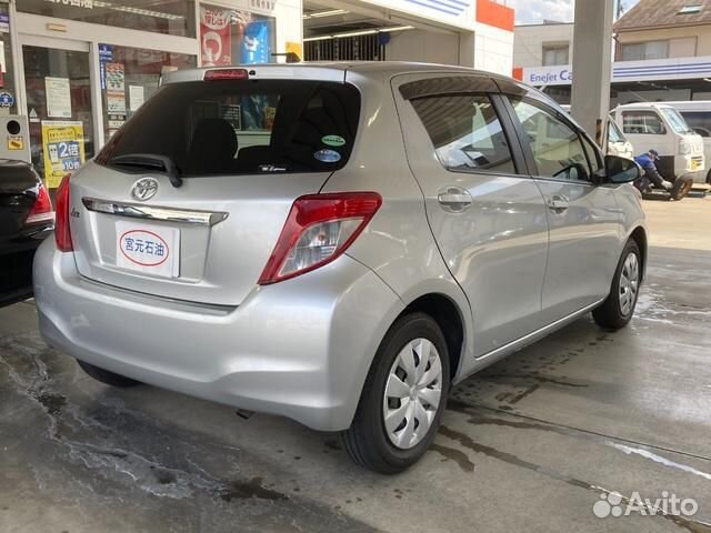 Toyota Vitz 1.0 CVT, 2012, 72 000 км