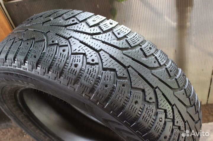 Nokian Tyres Hakkapeliitta 5 SUV 235/65 R17