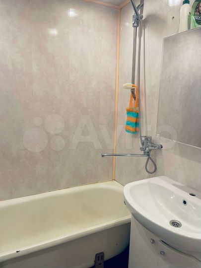 2-к. квартира, 54 м², 3/5 эт.