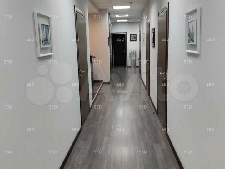 Продам торговое помещение, 2021 м²