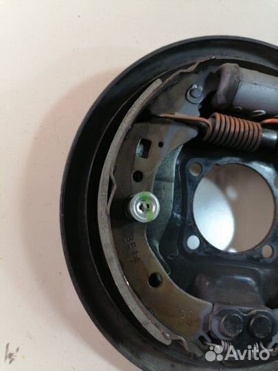 Колодки тормозные задние правые Toyota Premio