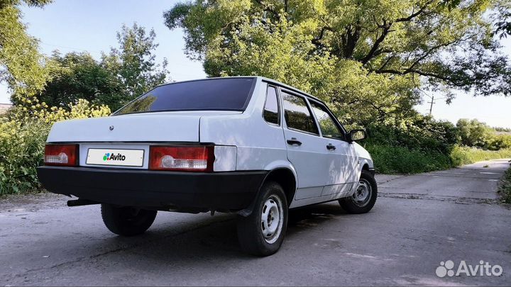 ВАЗ 21099 1.5 МТ, 1996, 260 000 км