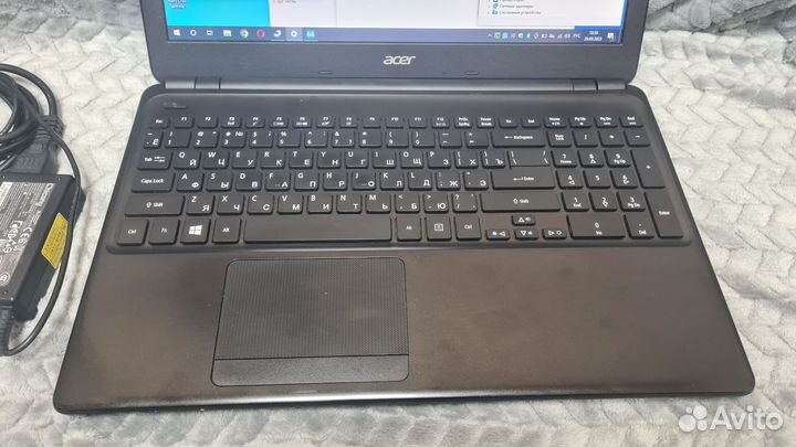 Acer E1-570G i5-3337U, озу 8 Гб, SSD 500 Гб, 15.6