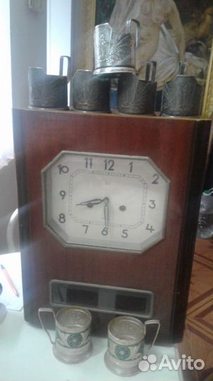 Часы-ходики настенные