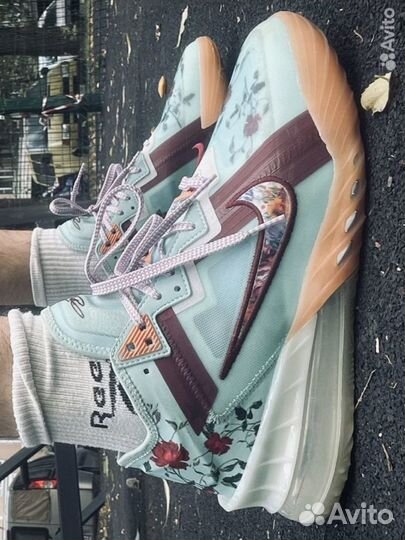 Nike LeBron 18