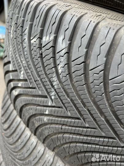 Michelin Alpin 5 215/55 R17