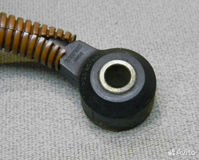 Датчик детонации Audi A8 D2 6.0