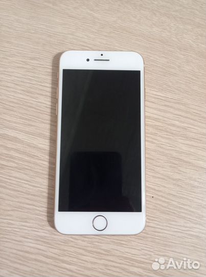 Телефон iPhone 8 64 gb