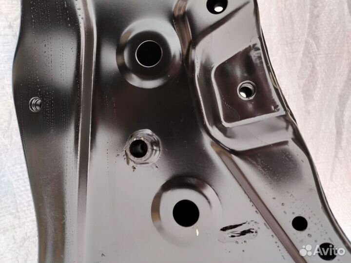 Подрамник передний Mitsubishi lancer 10