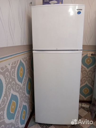 Холодильник Самсунг,в хорошем состоянииии,отли