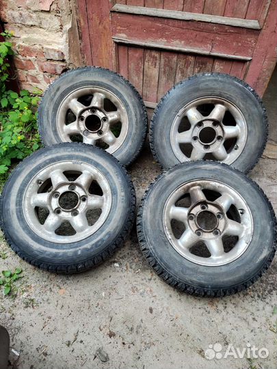 Колеса R15 для Нивы