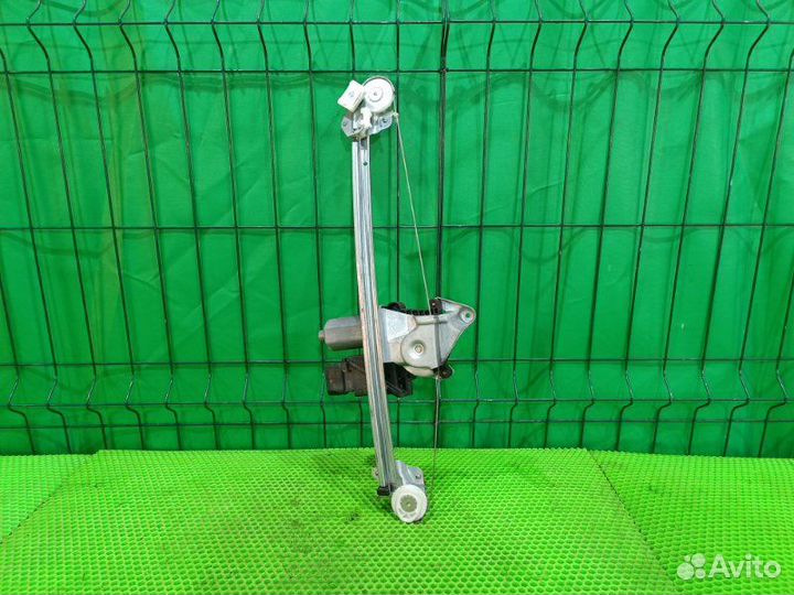 Стеклоподъемник задний левый Mercedes Benz E240