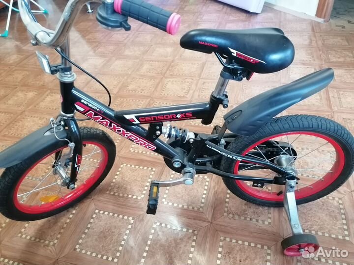 Детский велосипед 16