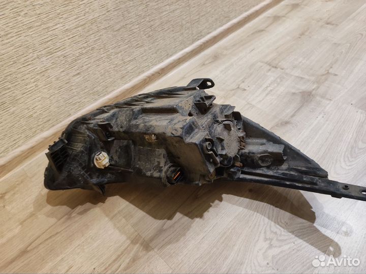 Фара для hyundai solaris левая