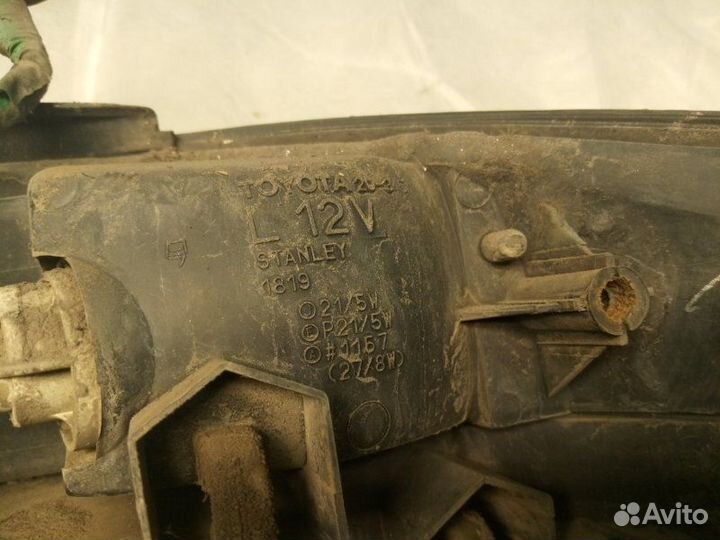 Фонарь задний левый Toyota Curren ST206 3SFE