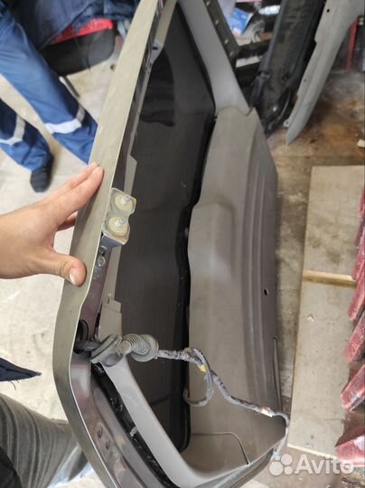 Крышка багажника subaru forester sg