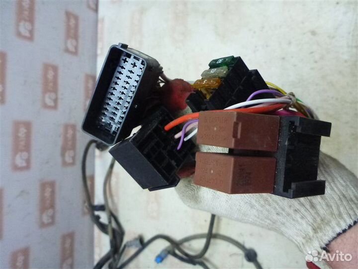 Проводка моторного отсека Renault Sandero BS12