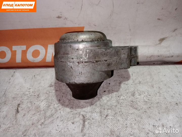 Подушка крепления двигателя правая Ford Fusion