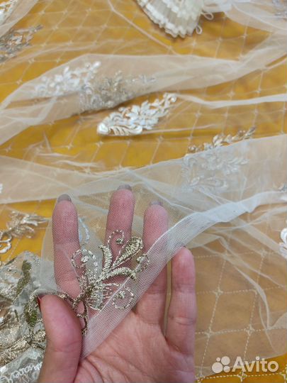 Тюль с вышивкой на сетке