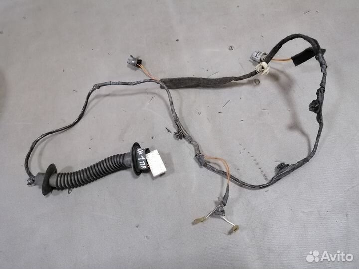 Проводка правой передней двери Renault Logan 2005