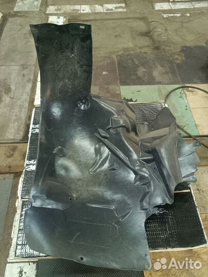 Локер передний правый для audi a8 d3