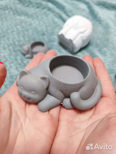 Подсвечник Дева, Котик