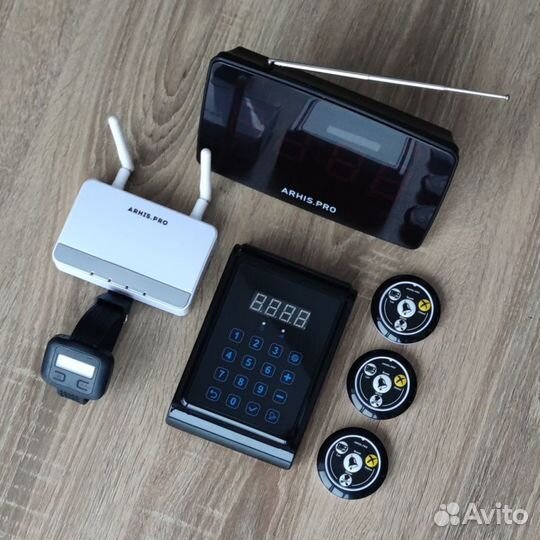 Кнопка вызова официанта комплект с часами и табло