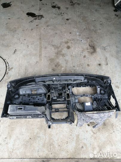 Торпедо Renault Duster 2010-2021