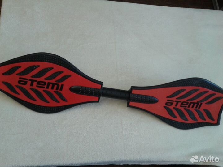 Поворотный скейт