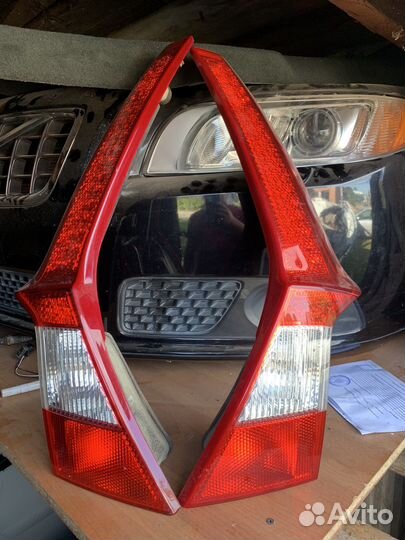 Задние фонари в хлапушку левый на Volvo XC70, V70