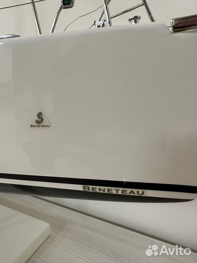 Продается модель яхты Bénéteau oceanis 62