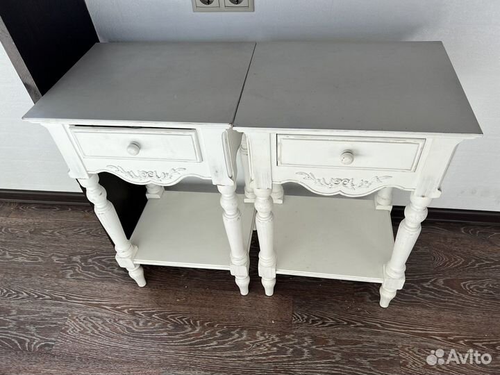 Тумба прикроватная