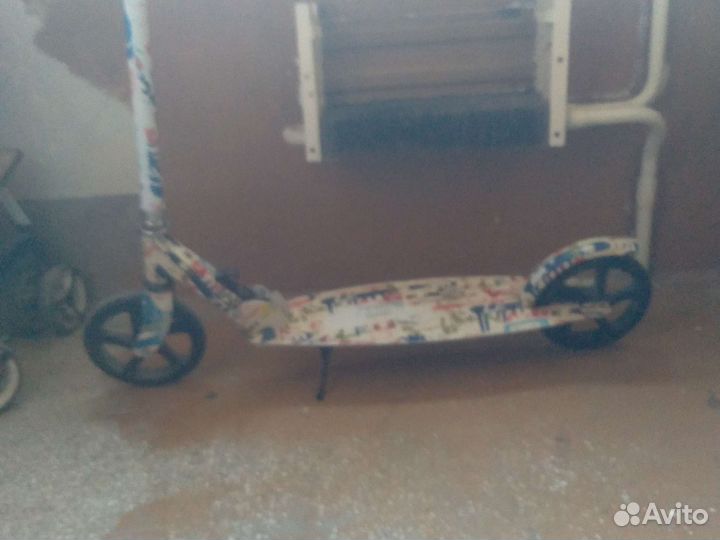 Самокат двухколесный