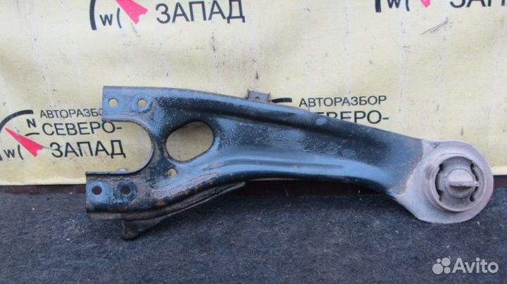 Рычаг задний левый Kia Ceed ED G4FA