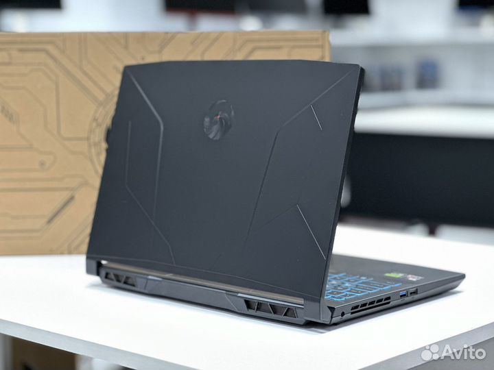 Игровой ноутбук новый MSI ryzen5-7535hs rtx4050