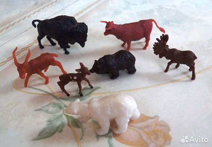 Игрушки ретро (колкий пластик, резина)