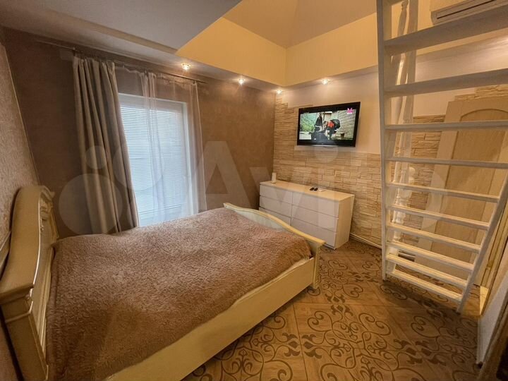 2-к. квартира, 80 м², 2/2 эт.