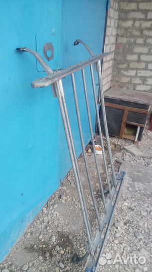 Багажник Вазовский. Отсутствуют два крепления