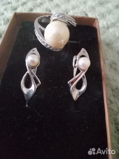 Серебряный гарнитур с крупным жемчугом