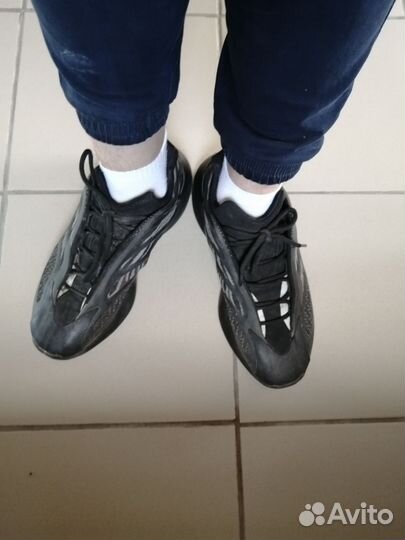 Adidas easy boost 700 v3