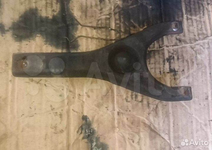 Вилка сцепления Nissan Primera P12 2002