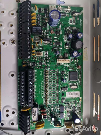 Приемно контрольная панель Paradox SP7000