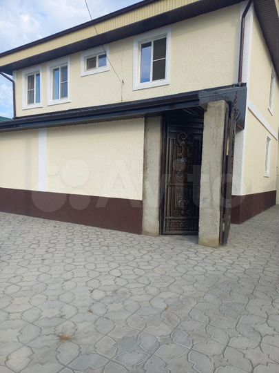 Дом 350 м² на участке 6 сот.