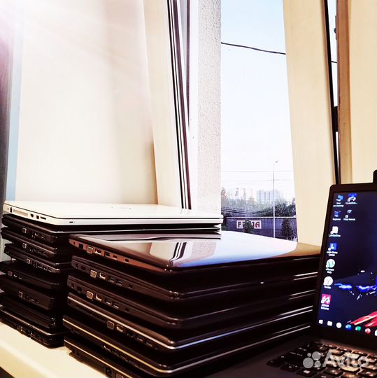 Ноутбуки продаются всвязи с закрытием офисов