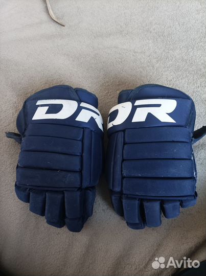 Краги хоккейные